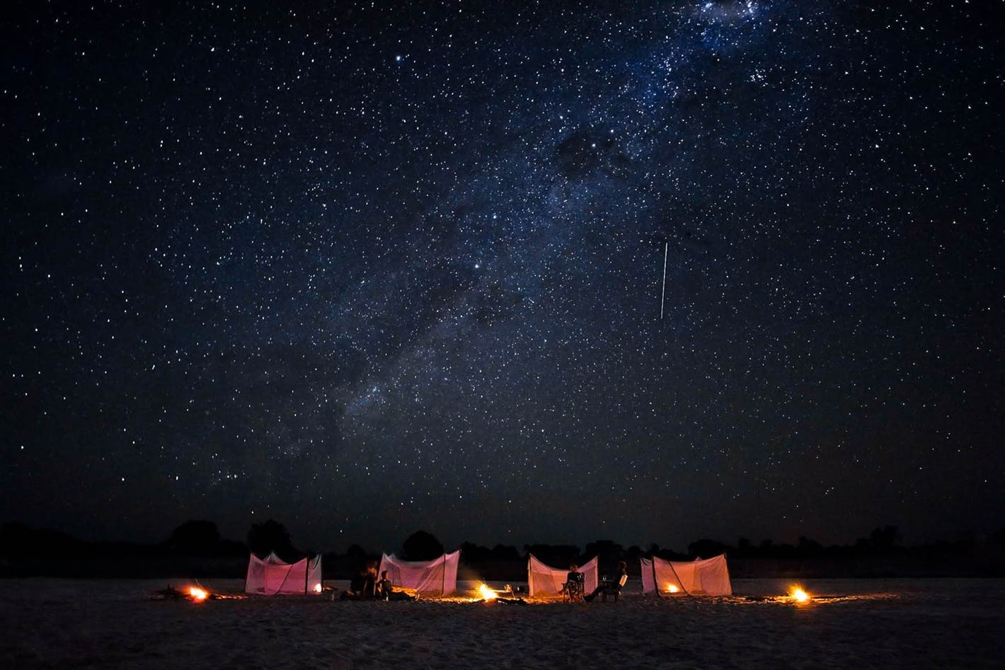 fly camping night sky milkyway south luangwa zambia  .