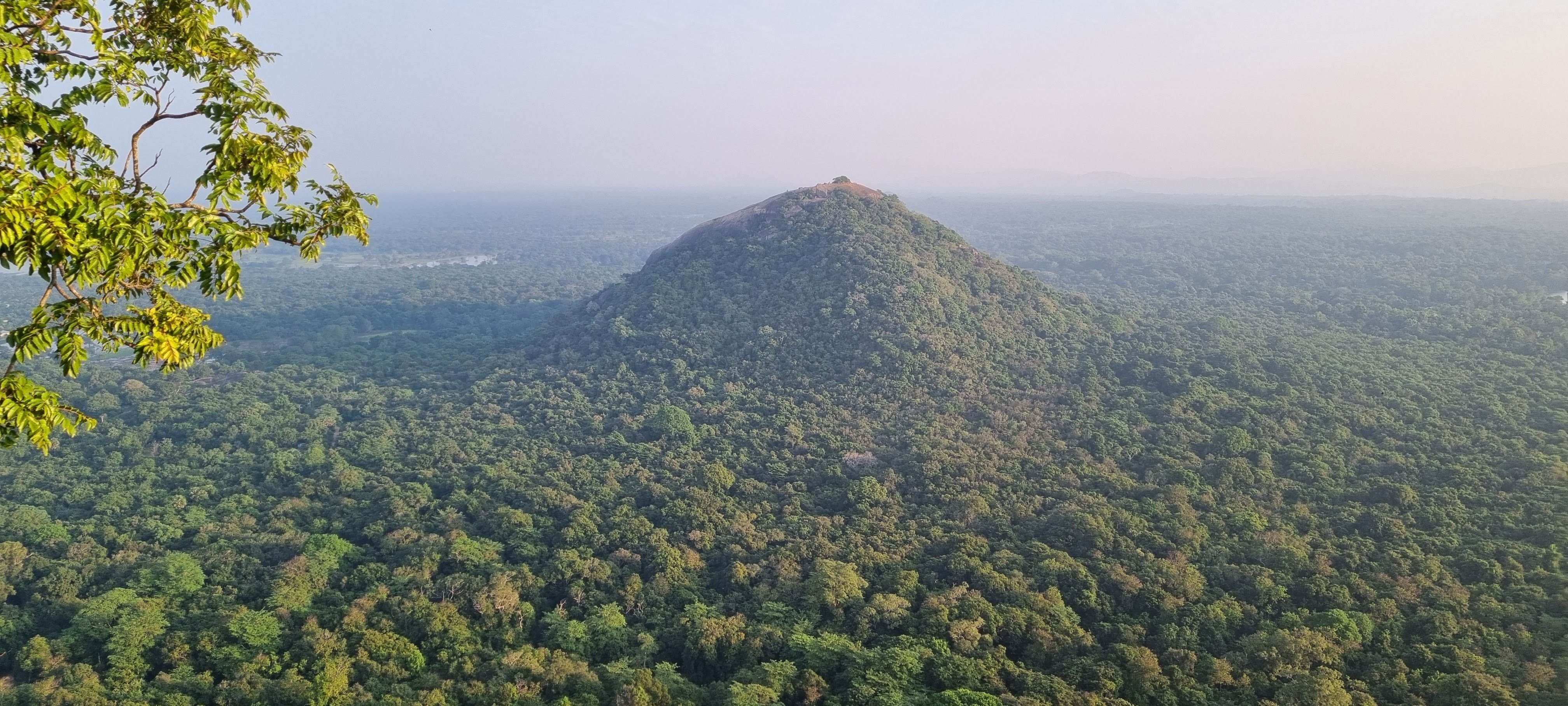 Cath discovers Sri Lanka